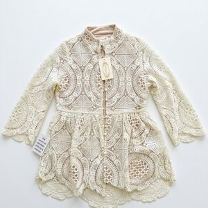 New with Tags (NWT)! Stunning intricate lace!